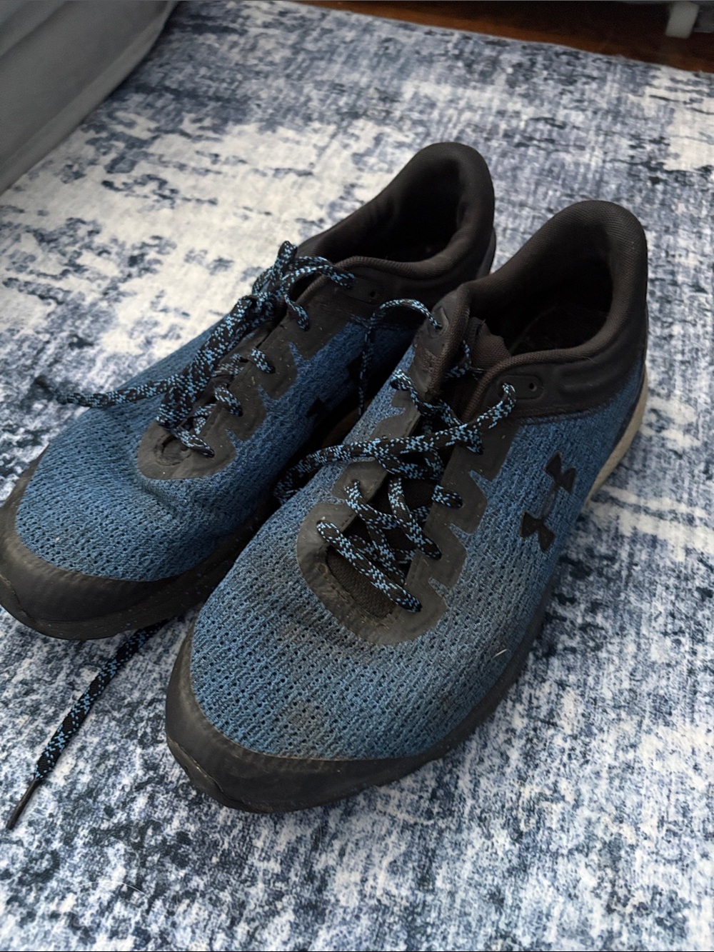 Under Armour Men's Blue and Black Knit Training Shoes